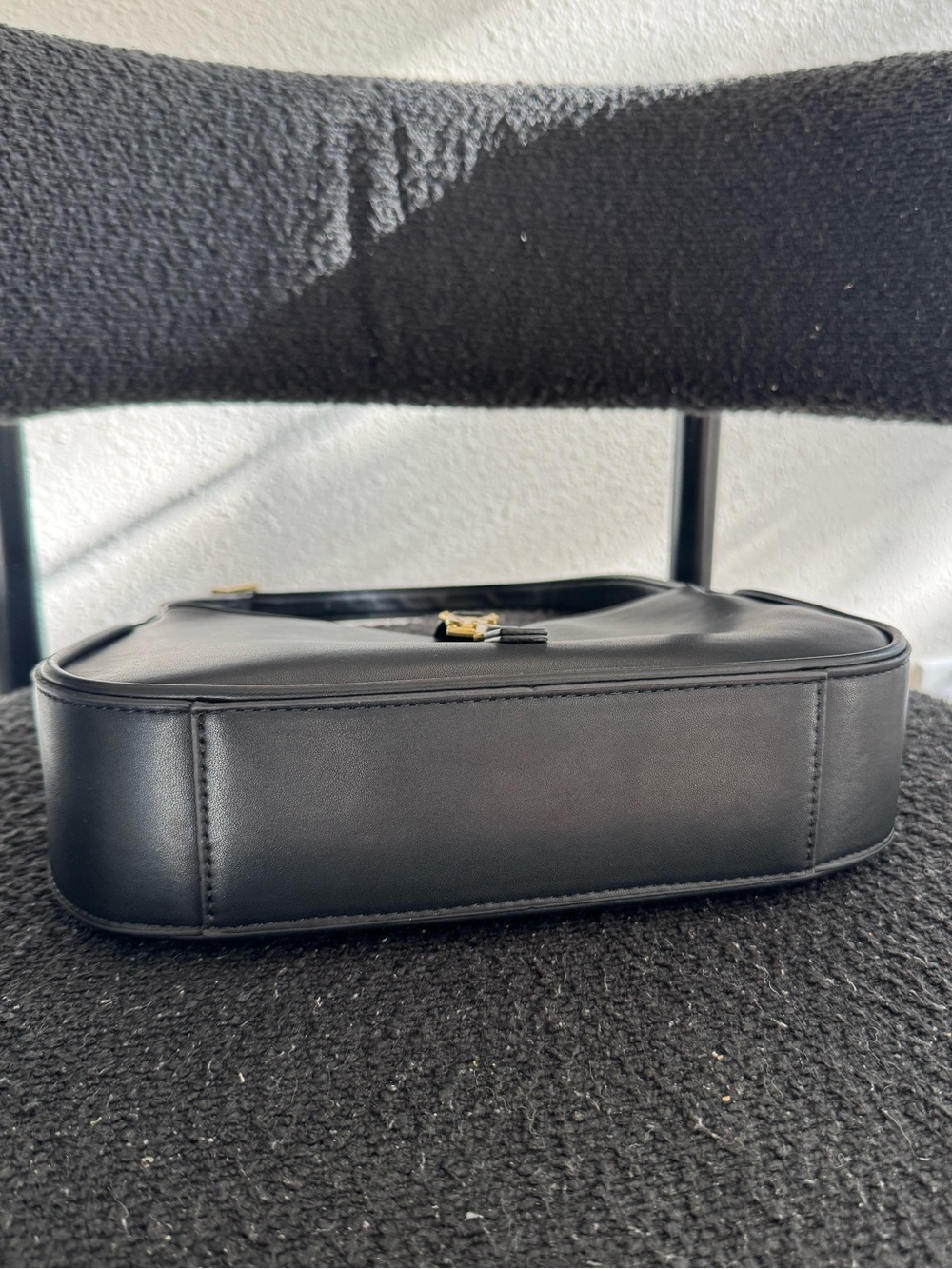 Handbag - Picture 2 of 5